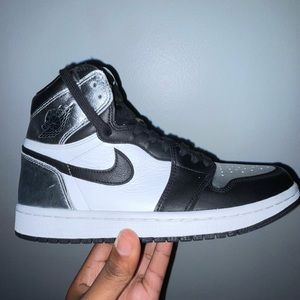 Sliver toe Jordan 1s
